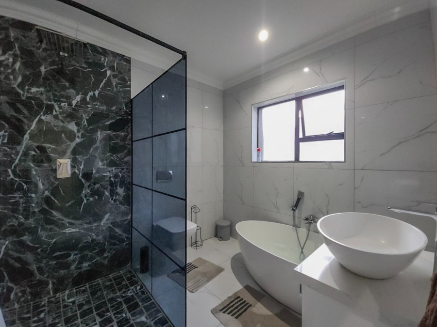 4 Bedroom Property for Sale in Leloko Lifestyle Estate North West